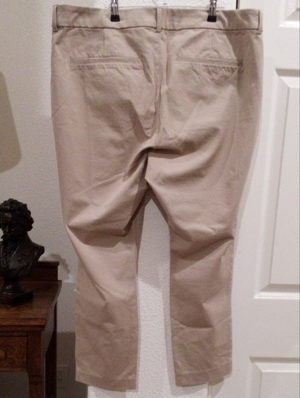 Old Navy Women's Beige/Tan Chino Pants - Picture 4 of 7